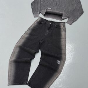 A Mertra Sweatshirt & Jeans Set